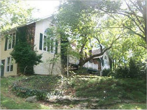 2nd image of 3222 E Redbud St