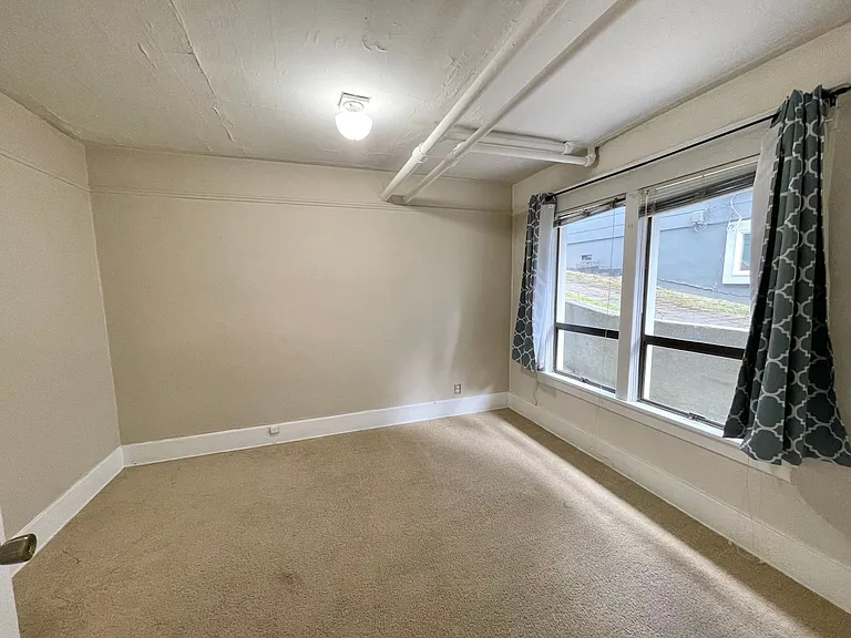 2111-13 Nob Hill Ave N #2111A-21131/2 — Photo 13