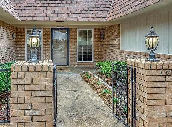 4th image of 3914 Fairway Dr