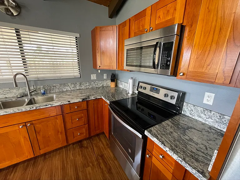 68-3608 Hooko Pl — Photo 3