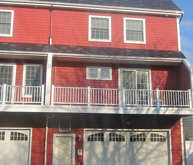 98 S Union St — Photo 2