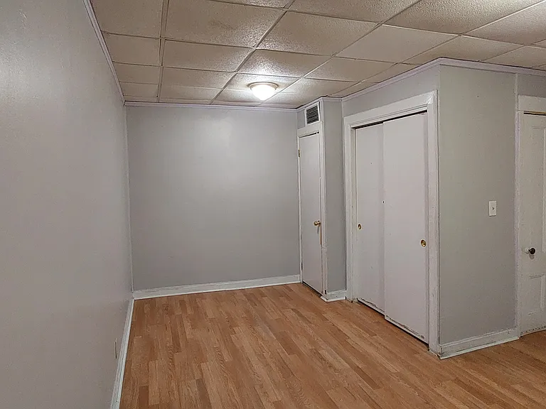 266 Pine St #B — Photo 6