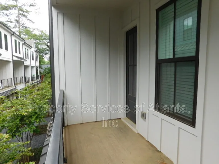 139 Pacer Pl — Photo 17