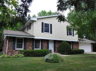 8302 W Sunnyvale Rd, Mequon, WI 53097