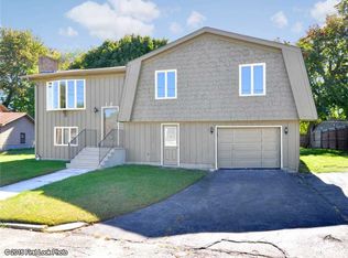 12 City View Cir, North Providence, RI 02911