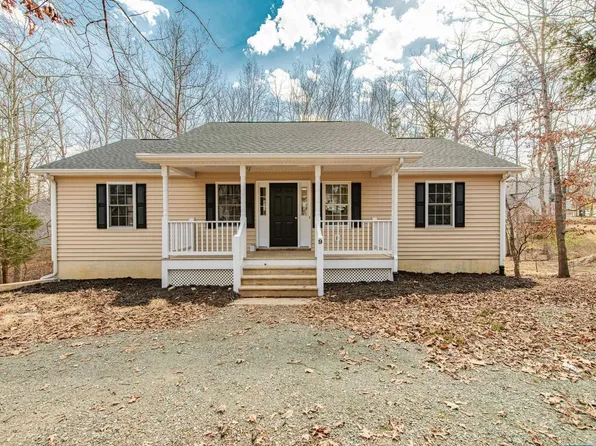 9 Amethyst Rd, Palmyra, VA 22963