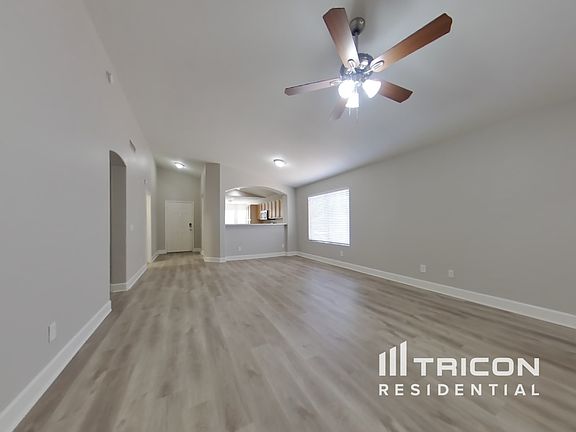 3rd image of 13438 W Port Royale Ln