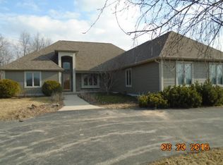 N77W28527 Appaloosa Ln, Hartland, WI 53029