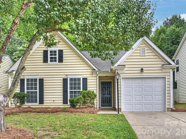 12048 Brownestone View Dr, Charlotte, NC 28269