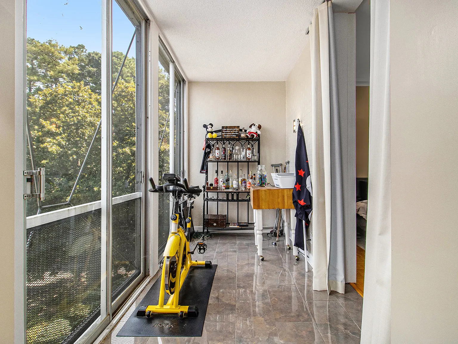 1 bed, 815 sqft, $2,000 — Photo 4