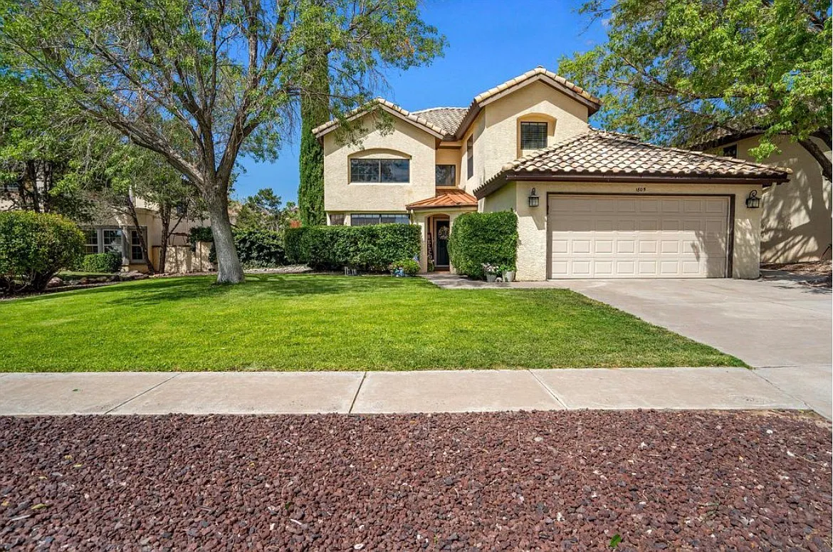 4 bed, 2247 sqft, $2,600 — Photo 1