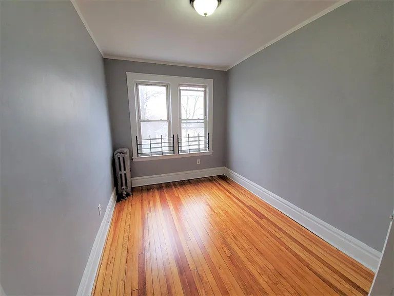 81 Montgomery Ave #2 — Photo 5