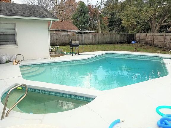 5th image of 1800 Pinar Ct