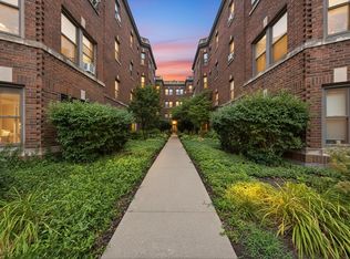 52 Forest Ave APT 2N, Riverside, IL 60546