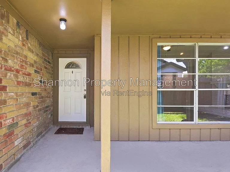 6215 Autumn Arbor Dr — Photo 31