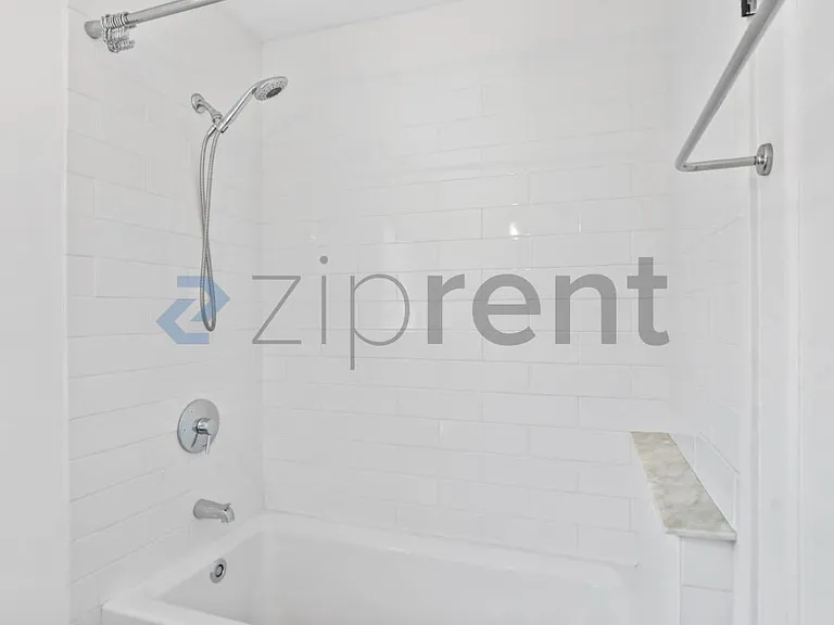 905 61st St #905 — Photo 21