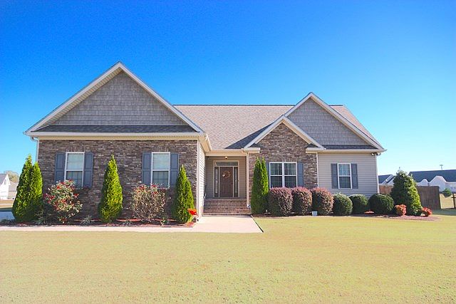 1st image of 124 Laurel Dr