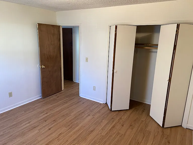 5010 Hawthorne Ct SE #2 — Photo 15