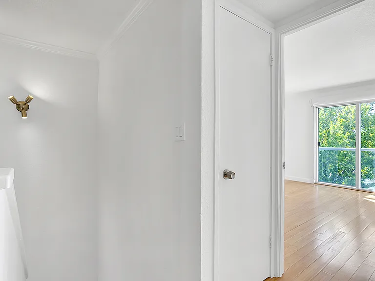 1541 Brickell Ave #105 — Photo 44