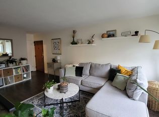 329 Monroe St NE #4, Minneapolis, MN 55413