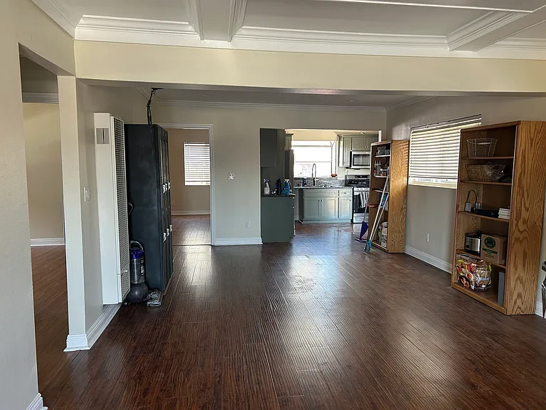 1915 W Vernon Ave — Photo 14