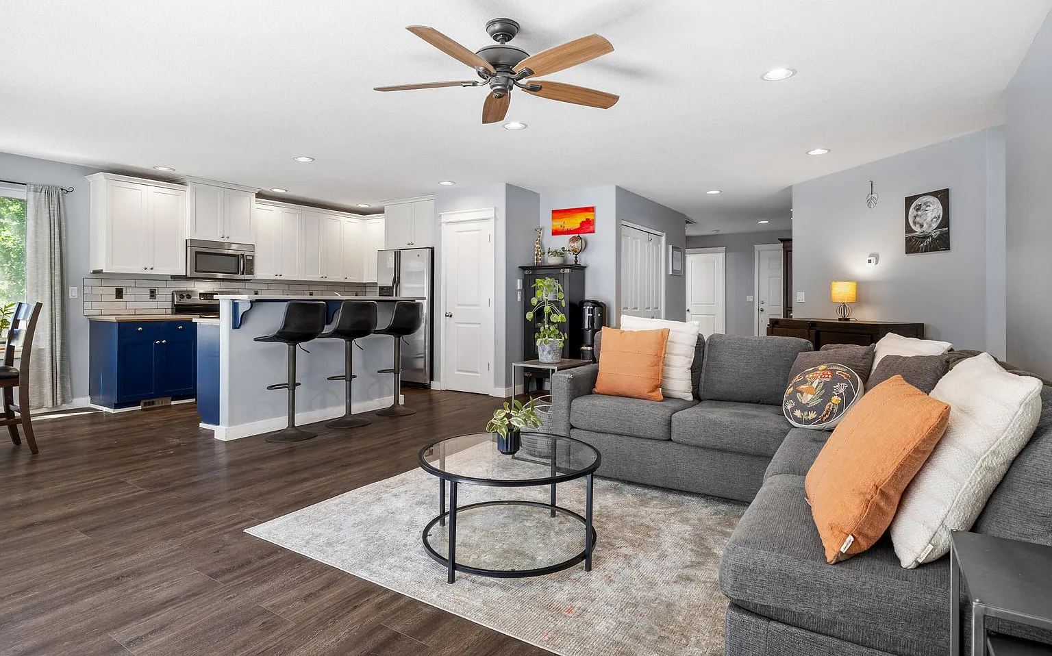 3 bed, 1481 sqft, $3,250 — Photo 4