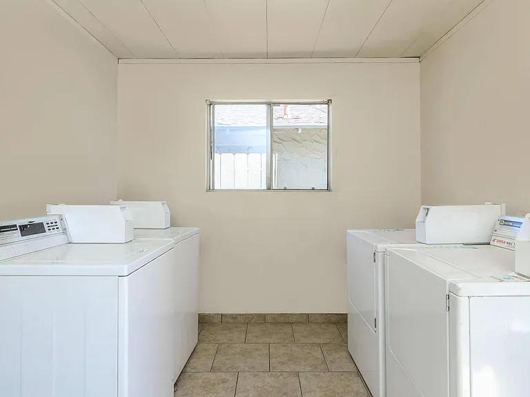 3080 Peach Ave — Photo 8
