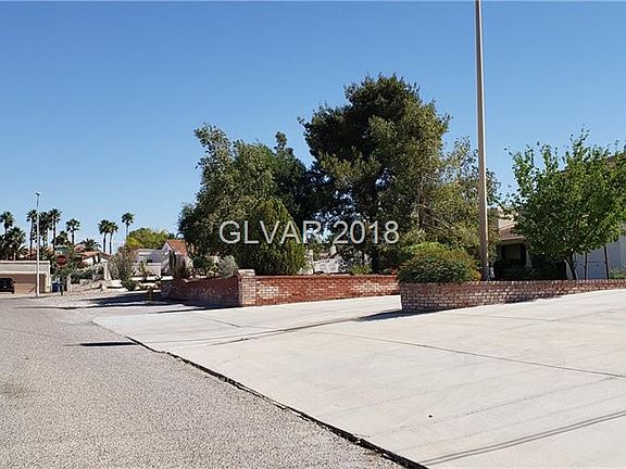 4th image of 764 Rossmore Dr