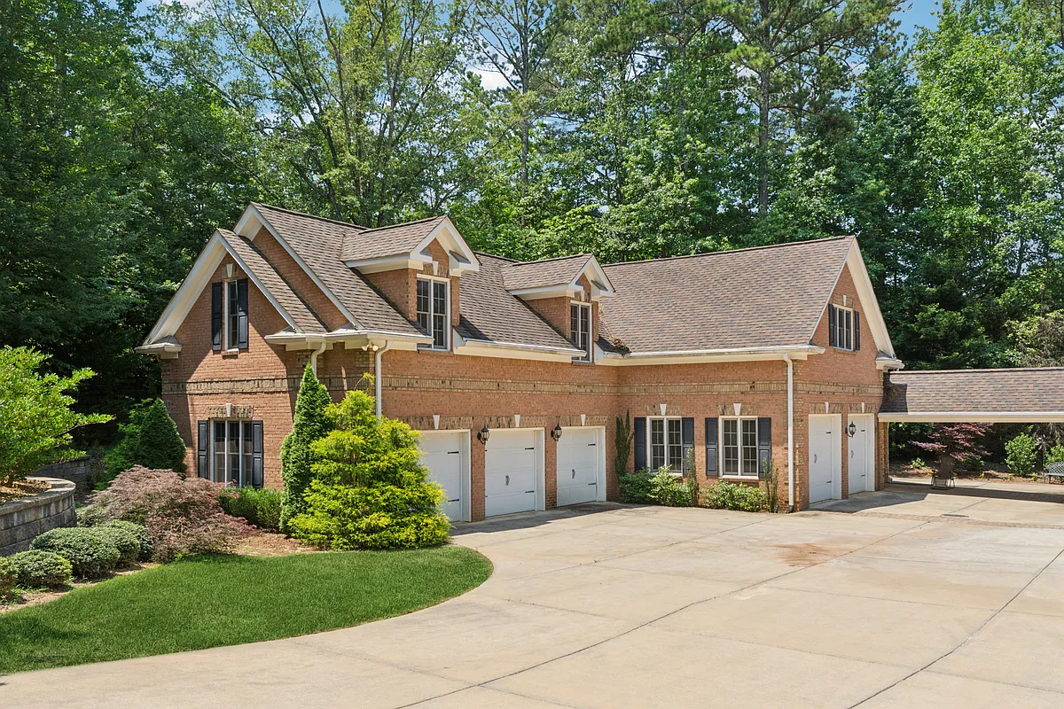 Building Photo - 100 Hopewell Grove Dr