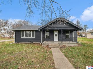 416 N 11th St, Tekamah, NE 68061