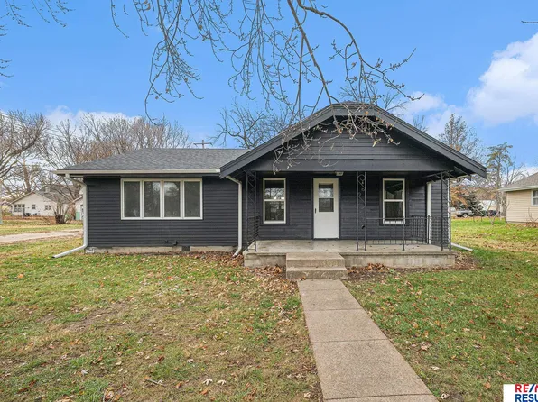 416 N 11th St, Tekamah, NE 68061