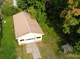 41941 Willson Memorial Dr, Chassell, MI 49916