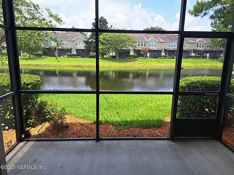 7540 Red Crane Ln — Photo 2