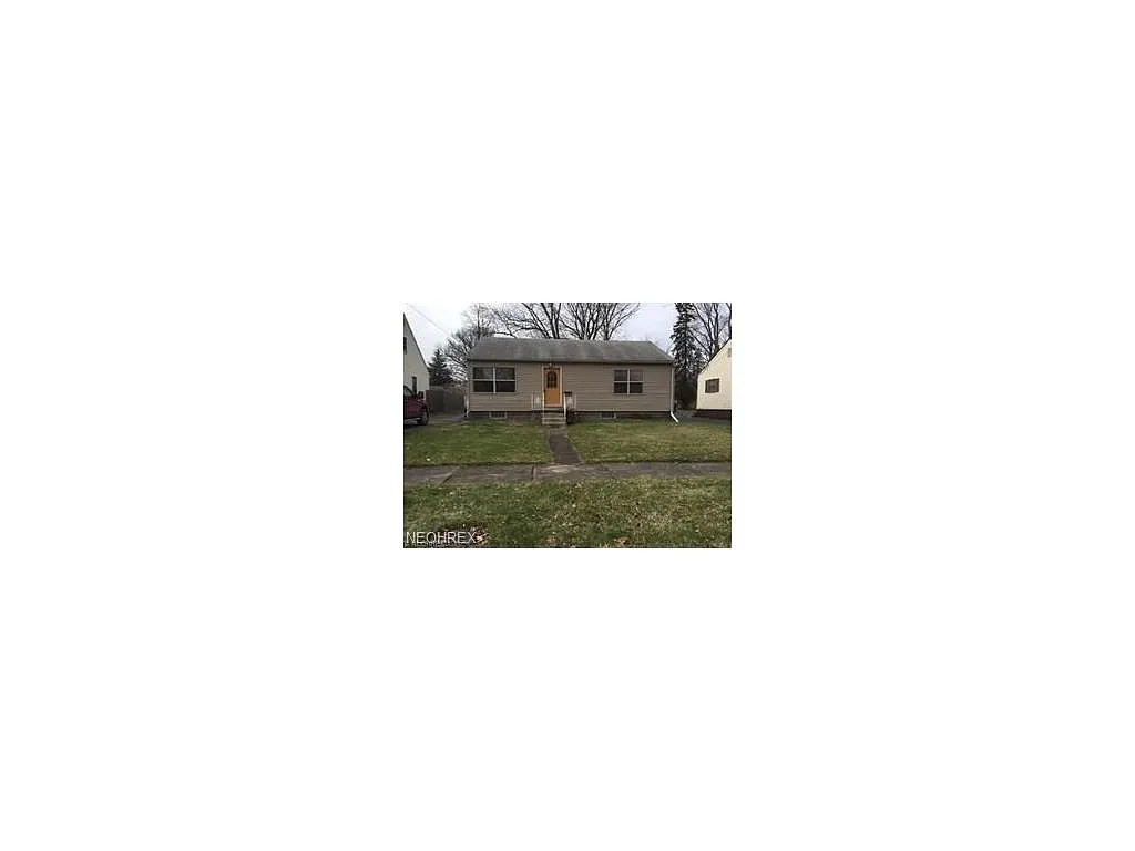 213 Willard Ave NE photo 1