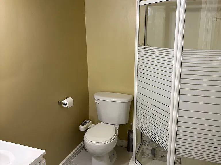 7075 Spyglass Cres — Photo 11