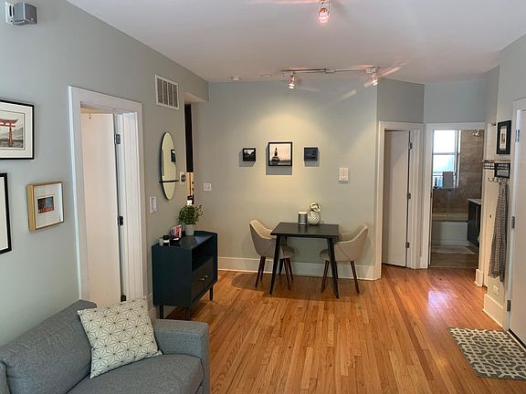 4th image of 3416 N Wolcott Ave #1