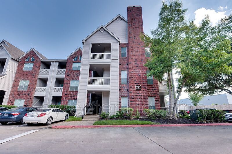 1st image of 1330 Old Spanish Trl APT 2203