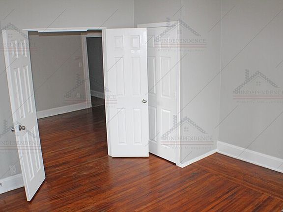 5th image of 2759 Harris Ave #3