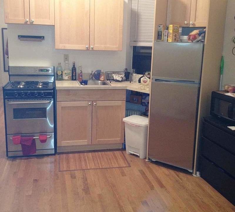 2nd image of 426 E 77th St APT 2RW
