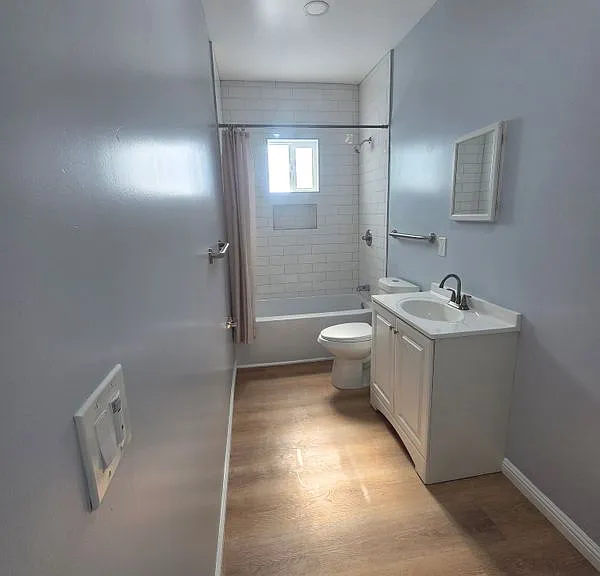 1715 W 64th St #A — Photo 13