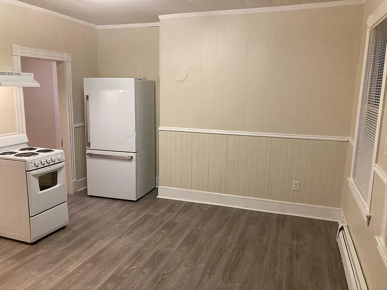 358 Main St #5 — Photo 5
