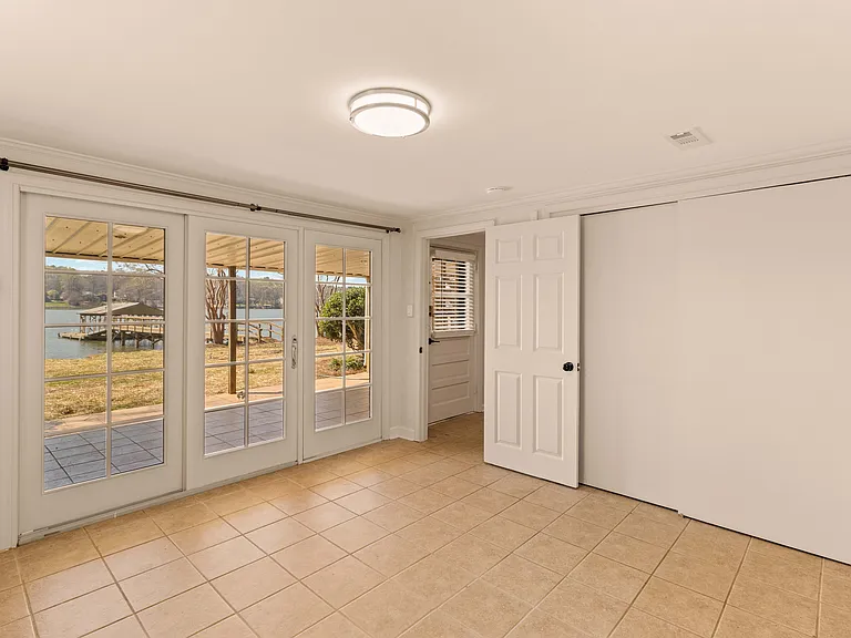 118 Revere Dr — Photo 21
