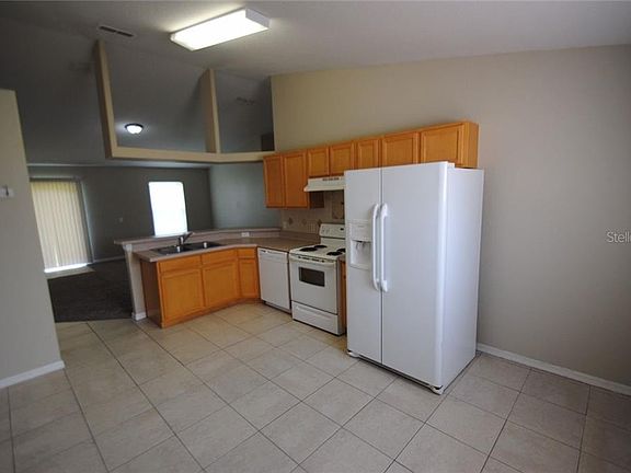 3rd image of 1715 Shad Ln