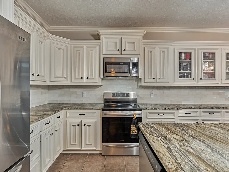 15 Newberry Ct — Photo 16