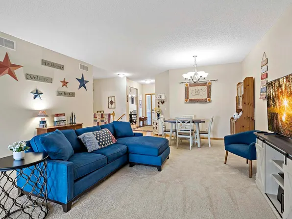 2714 Village Dr, Faribault, MN 55021