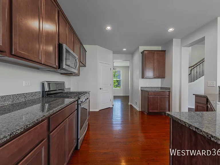 3439 Birch Ln — Photo 2
