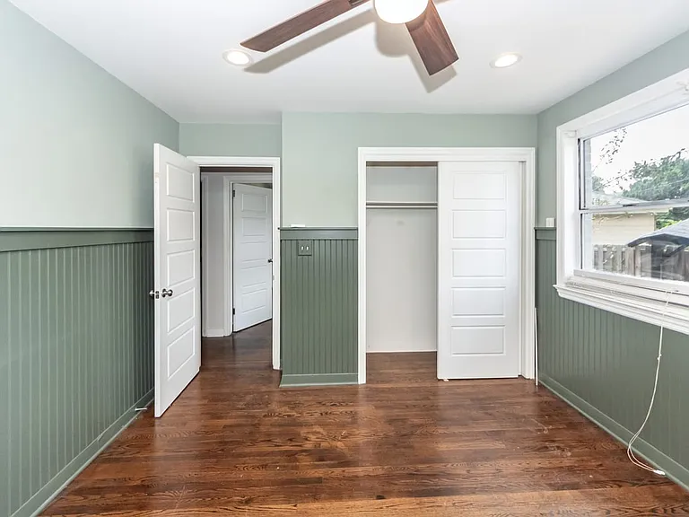 343 Cessna Ave — Photo 28