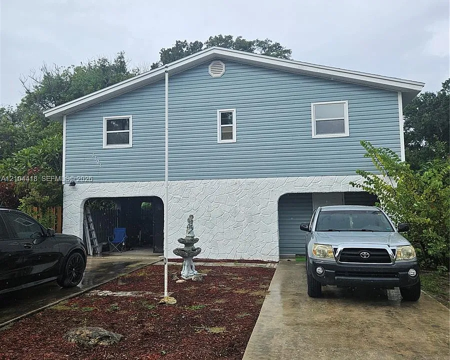 3101 N Canal Dr