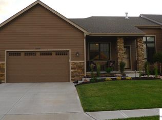 5808 N 158th St, Omaha, NE 68116