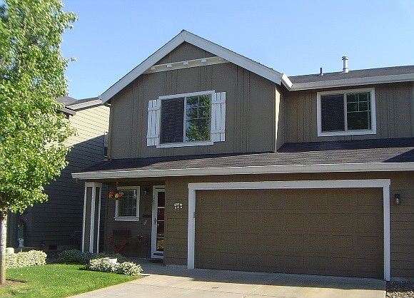 1st image of 5611 NE 49th St